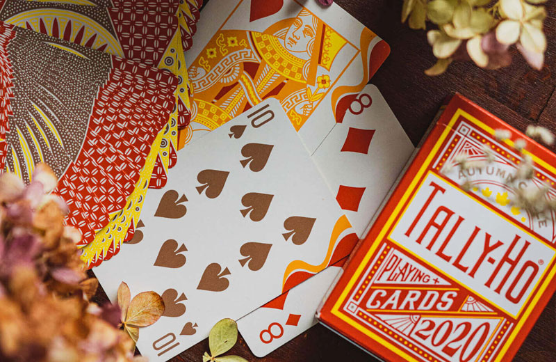 Tally-Ho Autumn Circle Back Playing Cards