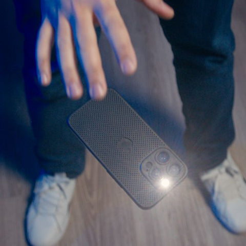 Leviosa Phone by João Miranda and Julio Montoro