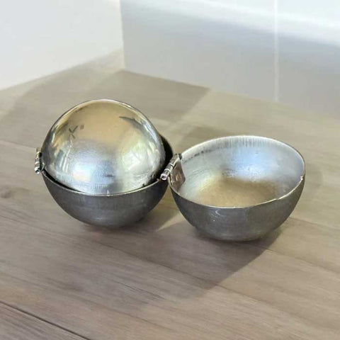 Nesto Multiplying Balls – Stainless Steel