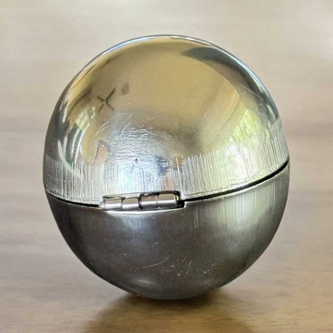 Nesto Multiplying Balls – Stainless Steel