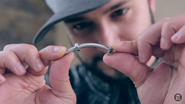 Strongman - Bending Screw Magic